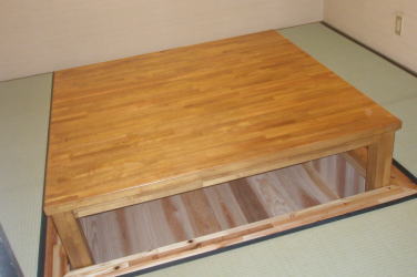 �O�d���鎭�s�̵��ް�Ƌ�E���ް���݂�calmfurniture�ߓ��Ƌ�z���C�ނ̃I�[�_�[�_�C�j���O�e�[�u��